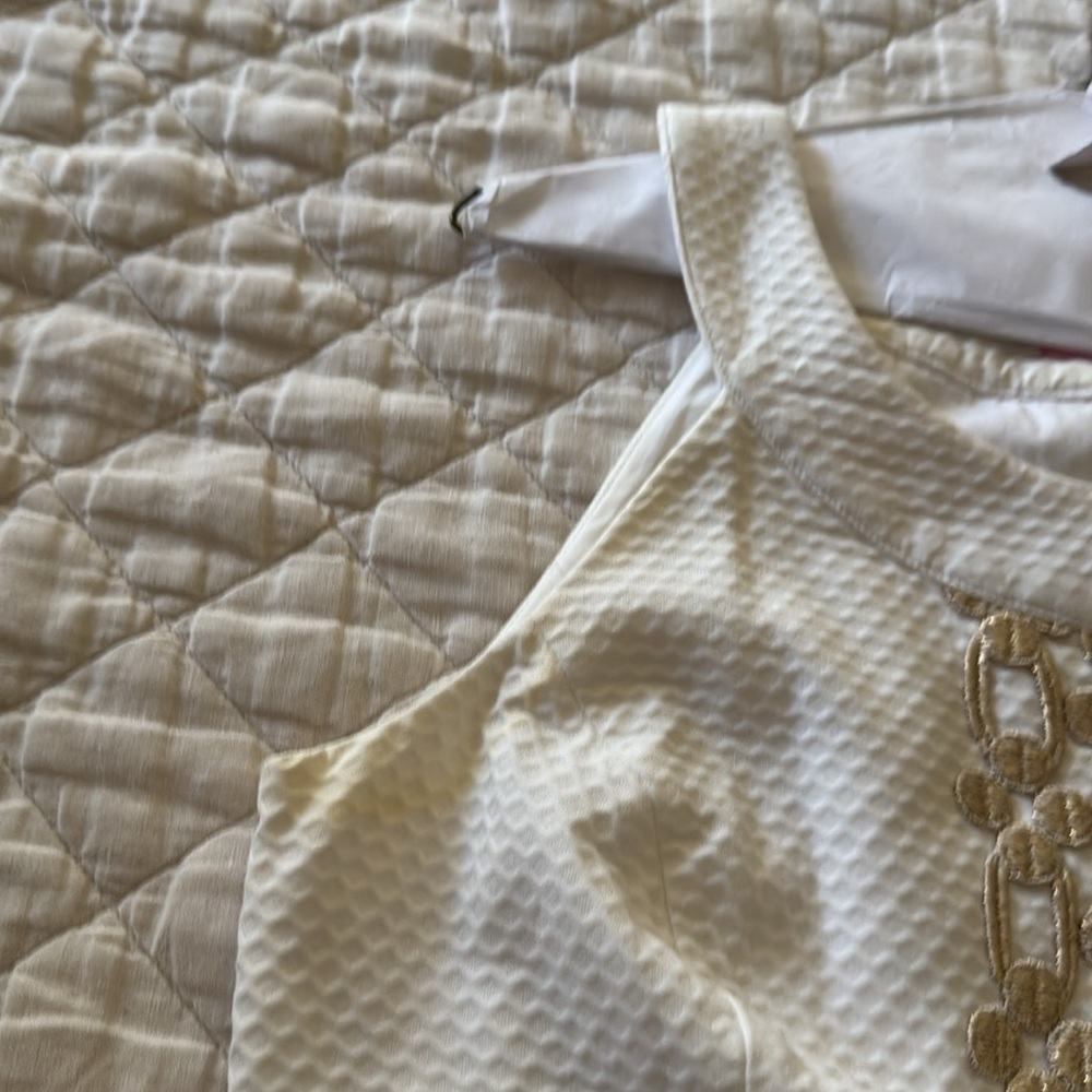 Lilly Pulitzer White Dress with Gold Accents - Picture 4 of 5